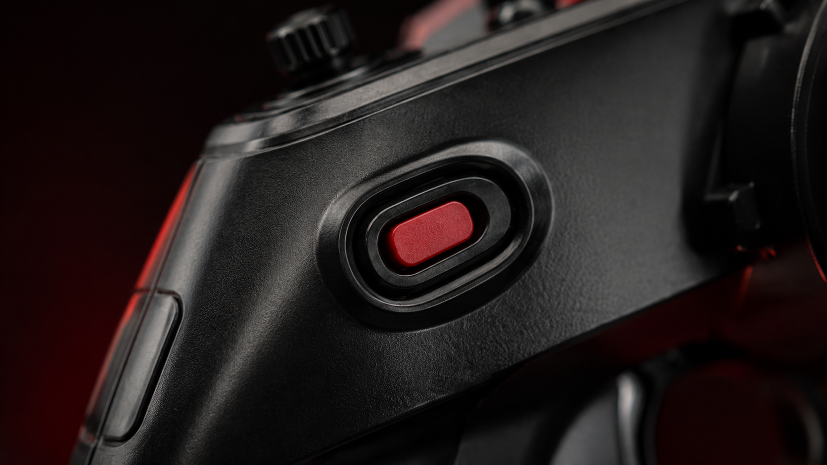 Throttle cut push button on the handle